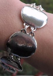 UBU�R���N�V�����@�t�����X�̃A�N�Z�T���[