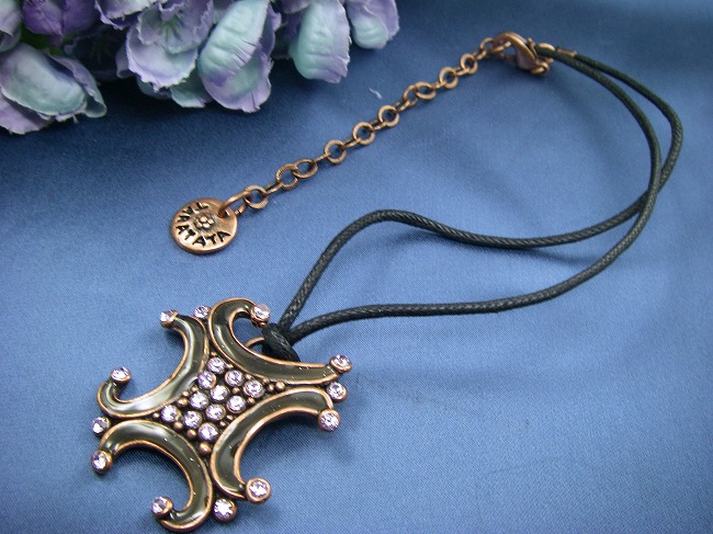 �t�����X�E�A�N�Z�T���[