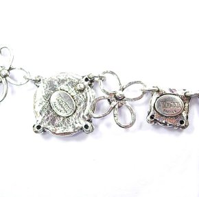 �t�����X�E�A�N�Z�T���[