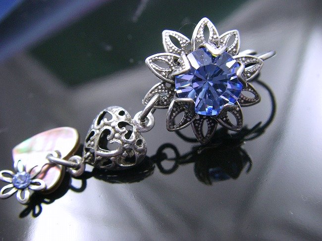 �t�����X�E�A�N�Z�T���[