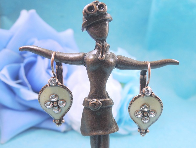 �t�����X�E�A�N�Z�T���[