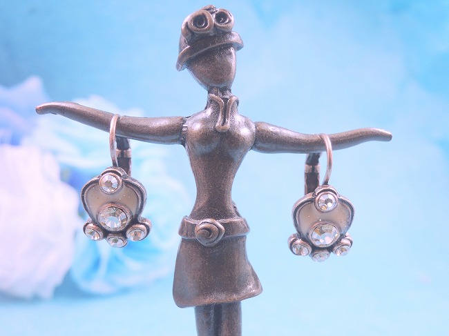 �t�����X�E�A�N�Z�T���[