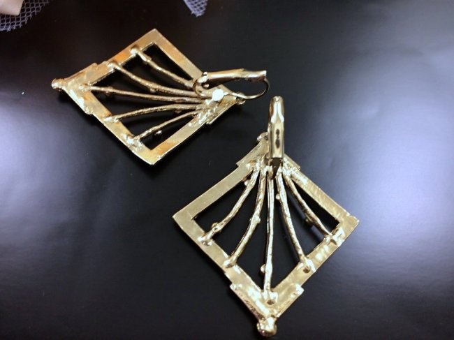 �t�����X�E�A�N�Z�T���[