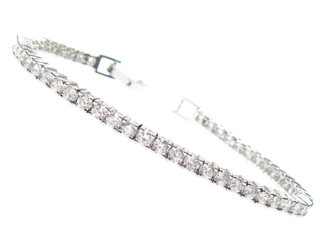 CZ�@�L���[�r�b�N�W���R�j�A�@�e�j�X�u���X���b�g