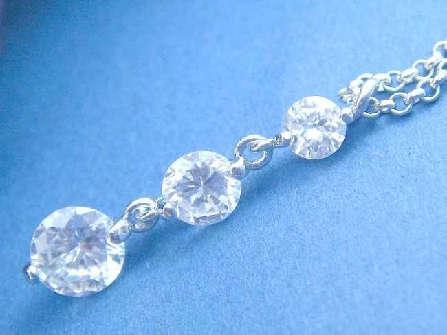 CZ�@�L���[�r�b�N�W���R�j�A�@�y���_���g�@�O�A�@�g�����W�[