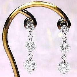 �L���[�r�b�N�W���R�j�A�@�g�����W�[�@�R�A�@�s�A�X