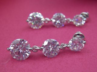 CZ�@�L���[�r�b�N�W���R�j�A�@�s�A�X�@�O�A�@�g���I�W�[