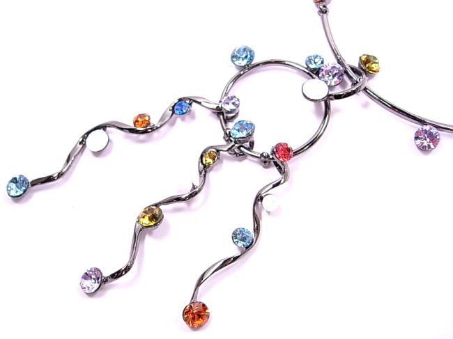 �X�����t�X�L�[�E���C���X�g�[���ƃr�[�Y�̃l�b�N���X