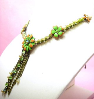 �X�����t�X�L�[�E���C���X�g�[���ƃr�[�Y�̃l�b�N���X