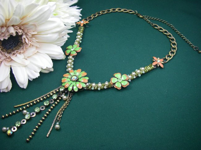 �X�����t�X�L�[�E���C���X�g�[���̃l�b�N���X