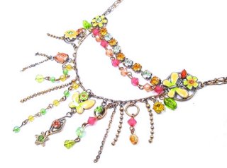 �X�����t�X�L�[�E���C���X�g�[���ƃr�[�Y�̃l�b�N���X