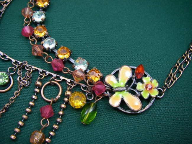 �X�����t�X�L�[�E���C���X�g�[���ƃr�[�Y�̃l�b�N���X