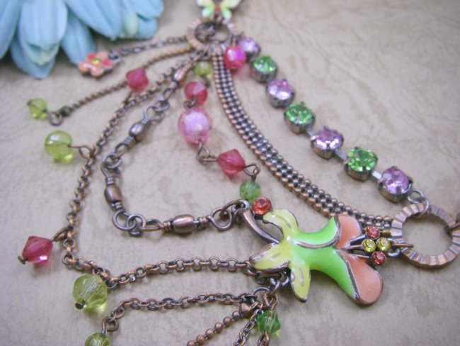 �X�����t�X�L�[�E���C���X�g�[���ƃr�[�Y�̃l�b�N���X