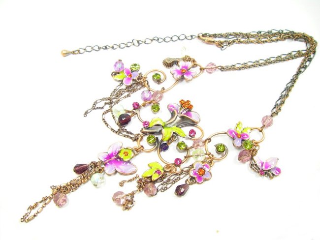 �X�����t�X�L�[�E���C���X�g�[���ƃr�[�Y�̃l�b�N���X