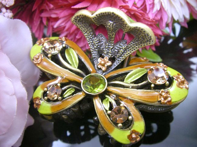 �w�A�N���b�v