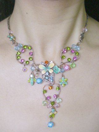 �X�����t�X�L�[�E���C���X�g�[���ƃr�[�Y�̃l�b�N���X