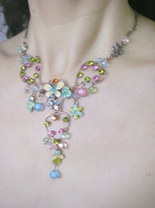 �X�����t�X�L�[�E���C���X�g�[���ƃr�[�Y�̃l�b�N���X