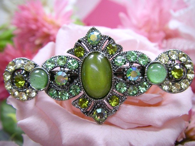 �w�A�A�N�Z�T���[�@�w�A�o���b�^