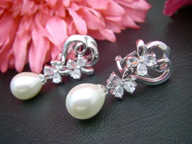 �L���[�r�b�N�W���R�j�A�ƃ}�W�����J�E�p�[���̃C�������O