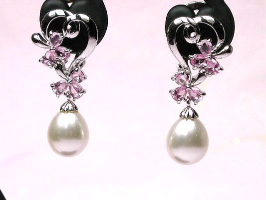 �}�W�����J�E�p�[���ƃL���[�r�b�N�W���R�j�A�̃C�������O