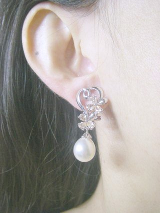 �}�W�����J�E�p�[���ƃL���[�r�b�N�W���R�j�A�̃s�A�X