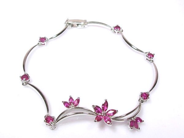 ���r�[�u���X���b�g�@