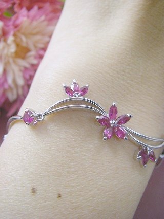 ���r�[�u���X���b�g�@