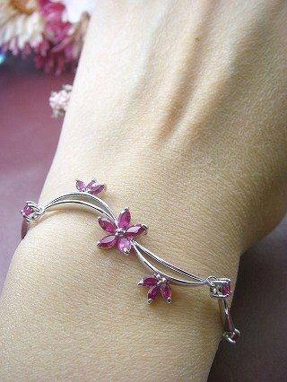 ���r�[�u���X���b�g�@