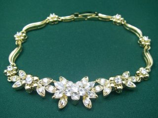 �L���[�r�b�N�W���R�j�A�̃u���X���b�g