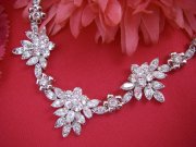 CZ�@�L���[�r�b�N�W���R�j�A�@�l�b�N���X