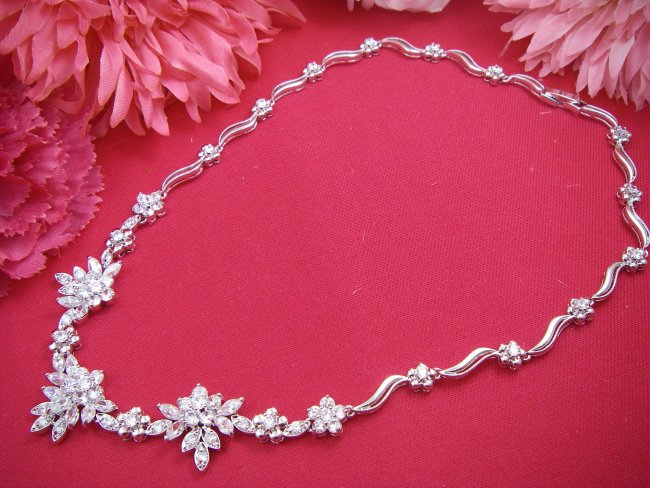 �l�b�N���X