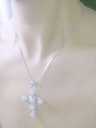 �L���[�r�b�N�W���R�j�A�@�N���X�i�\���ˁj�̃y���_���g