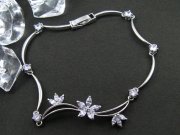 SV�L���[�r�b�N�W���R�j�A�@�u���X���b�g�@�t�����[