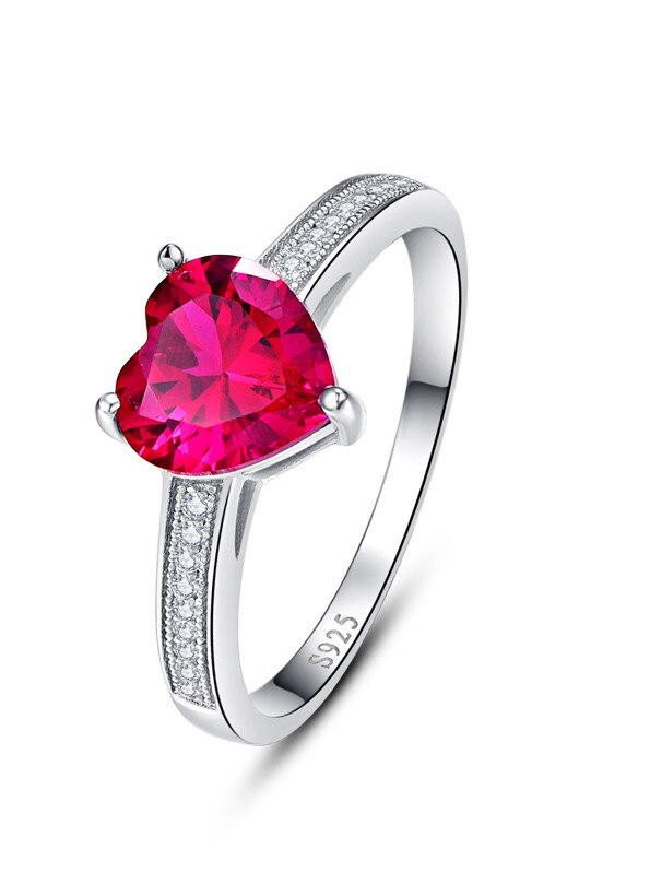 �h�C�c���@�L���[�r�b�N�W���R�j�A�ƃ��r�[�̃����O�@