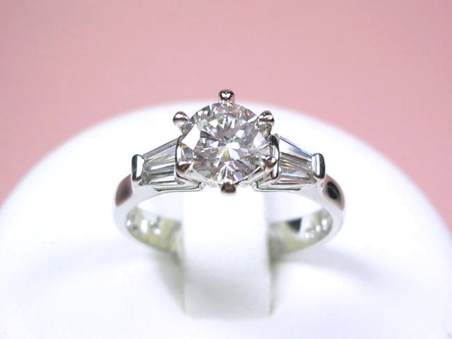 CZ�A�N�Z�T���[�@�L���[�r�b�N�W���R�j�A�@�����O�i�w�ցj