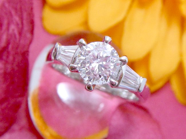 CZ�A�N�Z�T���[�@�L���[�r�b�N�W���R�j�A�@�����O�i�w�ցj