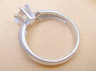 �L���[�r�b�N�W���R�j�A�@�����O