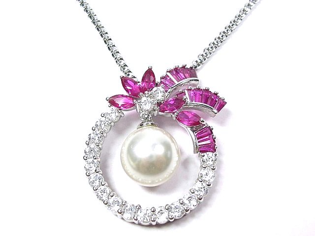 �L���[�r�b�N�W���R�j�A�ƃp�[���̃y���_���g