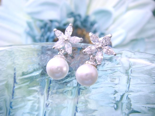 �L���[�r�b�N�W���R�j�A�ƃp�[���̃y���_���g