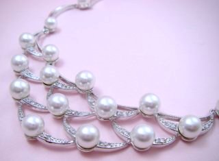 �L���[�r�b�N�W���R�j�A �l�b�N���X