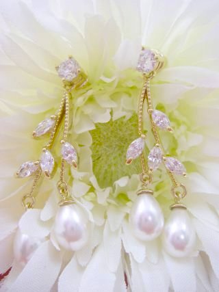 �L���[�r�b�N�W���R�j�A�ƃ}�W�����J�E�p�[���̃s�A�X