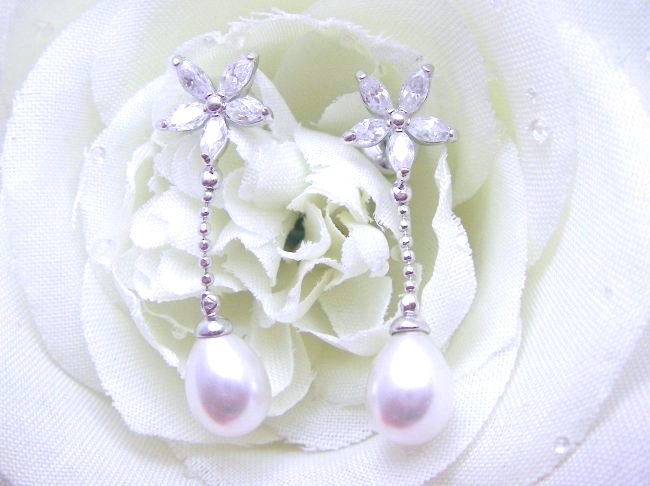 �L���[�r�b�N�W���R�j�A�ƃ}�W�����J�E�p�[���̃C�������O