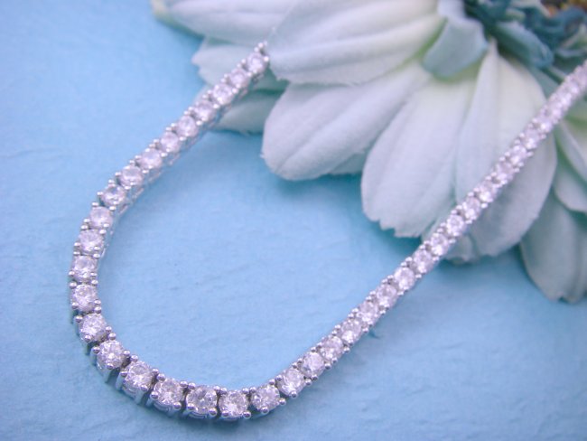 テニスネックレス