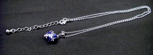 �L���[�r�b�N�W���R�j�A �l�b�N���X