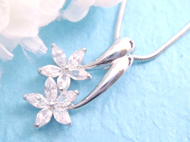 �L���[�r�b�N�W���R�j�A�̃y���_���g