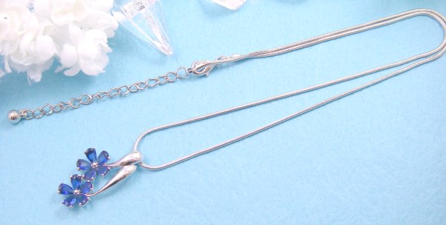 �T�t�@�C���@�L���[�r�b�N�W���R�j�A�@�y���_���g