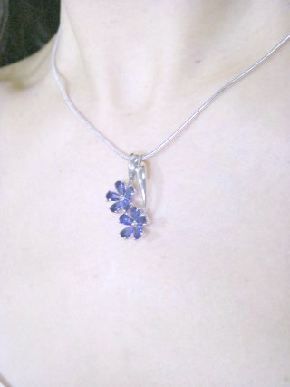 �T�t�@�C���@�L���[�r�b�N�W���R�j�A�@�y���_���g