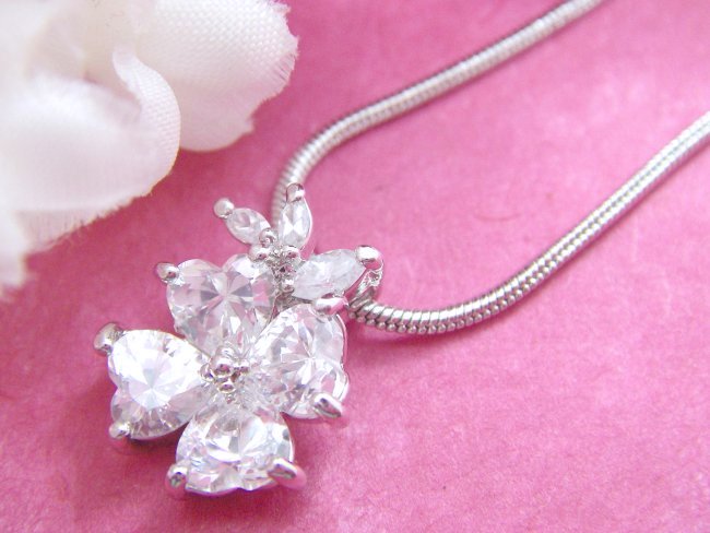 �L���[�r�b�N�W���R�j�A�̃y���_���g