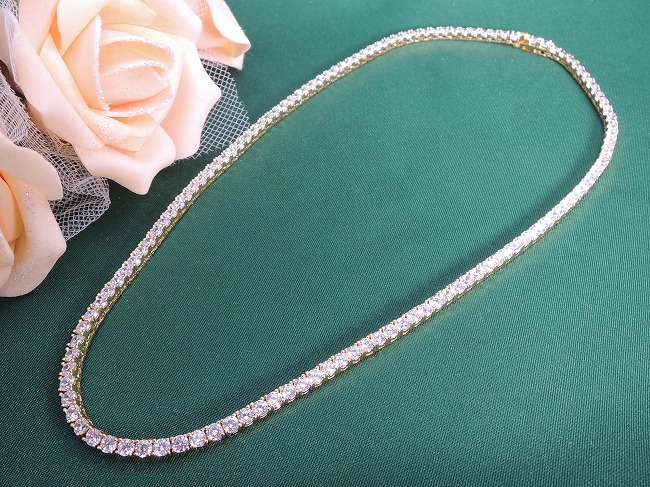 �S�[���h�e�j�X�l�b�N���X�@�L���[�r�b�N�W���R�j�A�E�A�N�Z�T���[