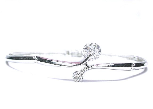 �L���[�r�b�N�W���R�j�A�@�u���X���b�g